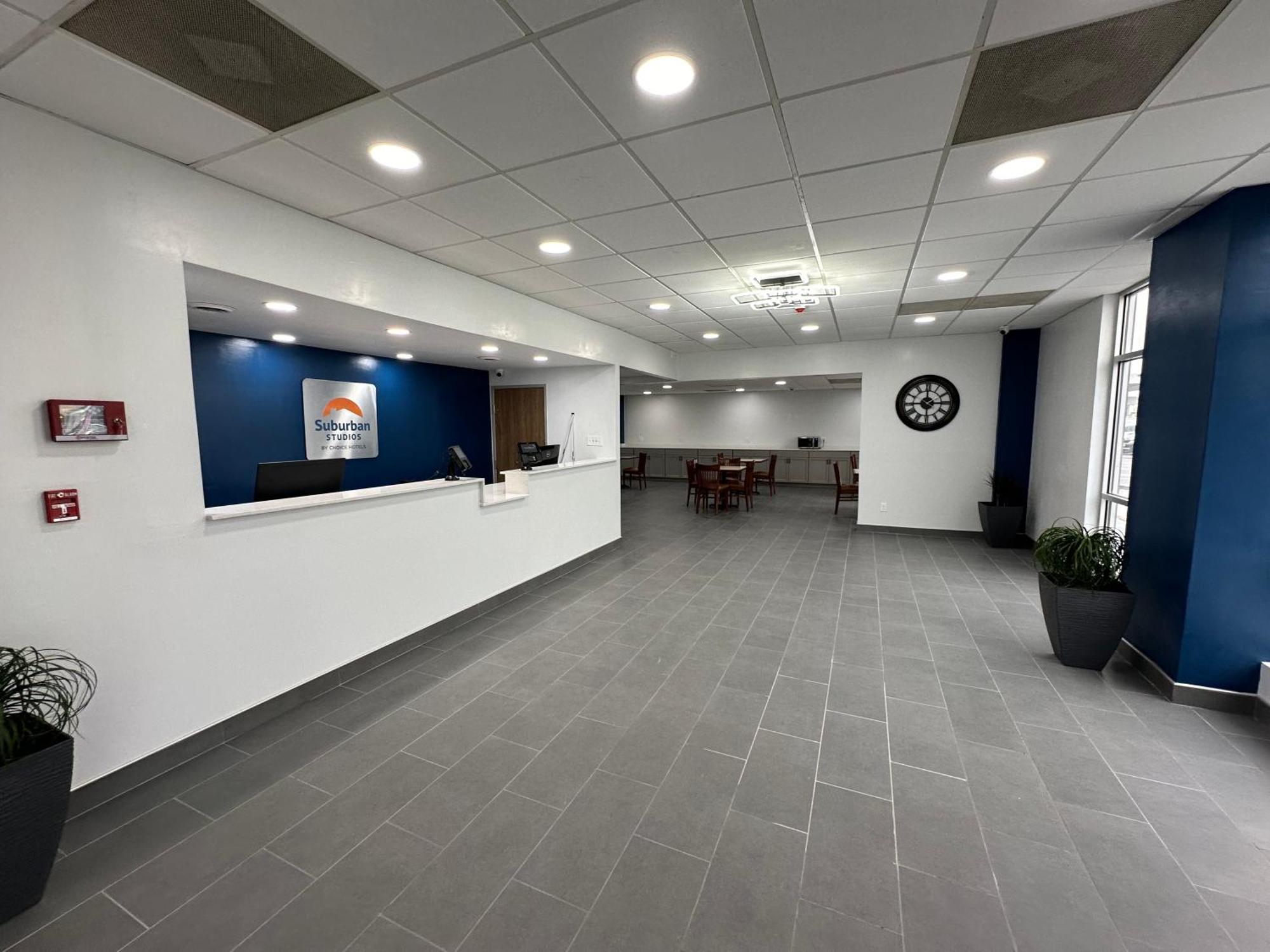 Suburban Studios Chester I-95 Bagian luar foto