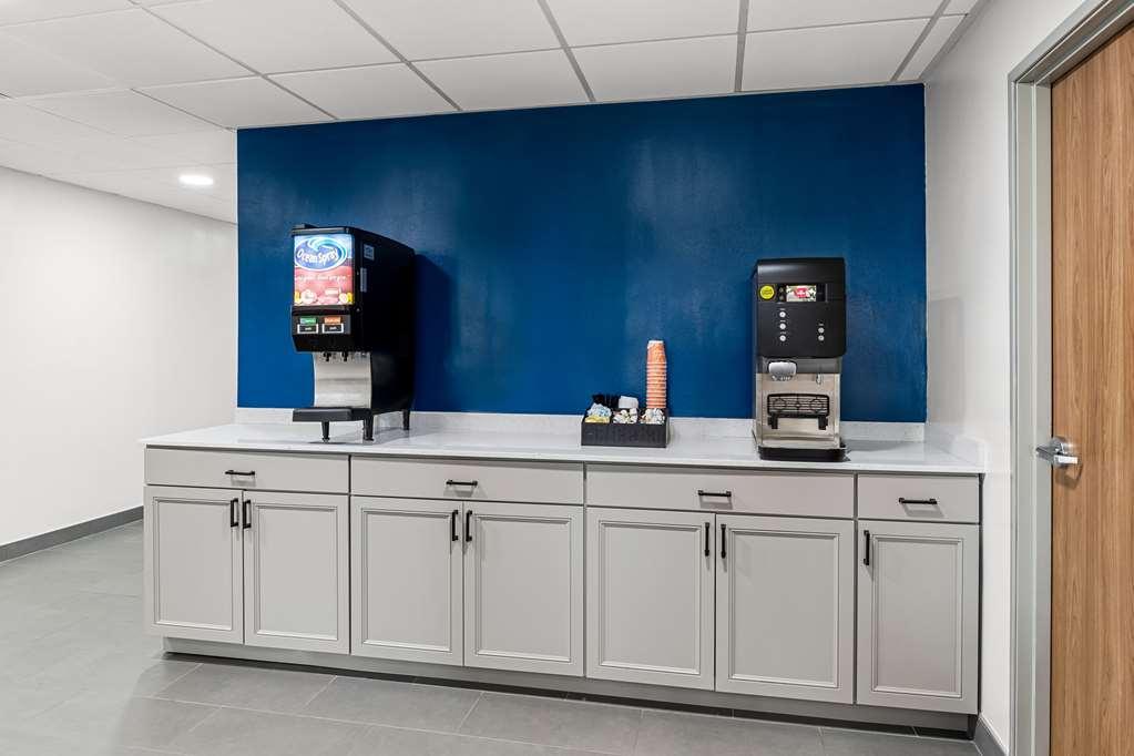 Suburban Studios Chester I-95 Restoran foto